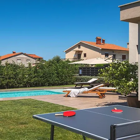 Вилла Modern In